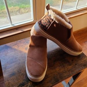 Toms booties